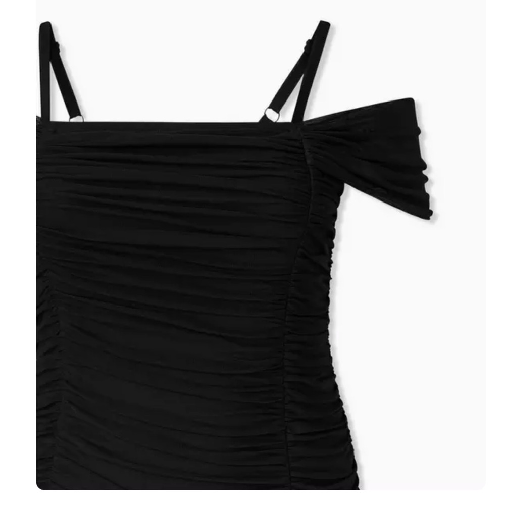 Torrid size 2 Black Mesh Ruched Cold Shoulder Bodycon Dress - Picture 3 of 13